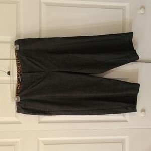 Avenue Gray crop pants  size 16